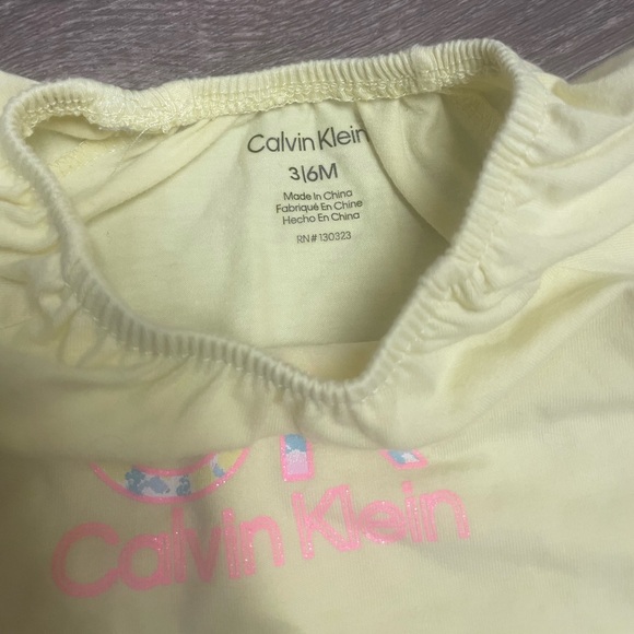 Calvin klein 2 piece set - Picture 3 of 5